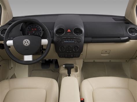 It allows you to clearly see and thus monitor your oil pressure, which can range from 0 to 7 bars. . 2008 vw beetle dash removal